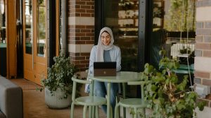 الذكاء الاصطناعي لكل الناس: من الصفر إلى الاستخدام اليومي